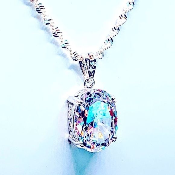 NEW! SPARKLING AUSTRIAN EMERALD CUT OVAL WHITE AUSTRIAN CRYSTAL - 925 SILVER - Picture 9 of 15